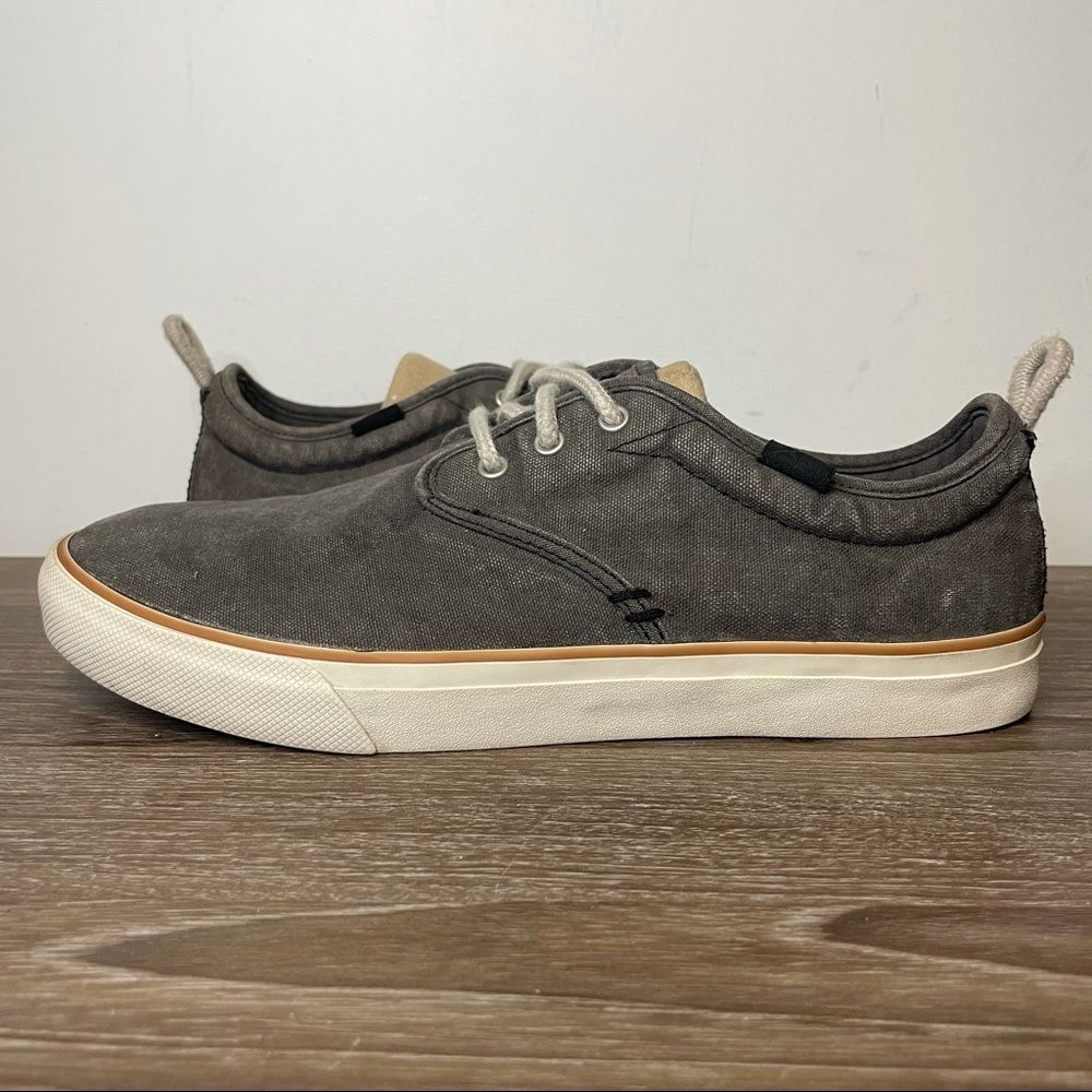 Sanuk Gray Canvas Low-Top Sneakers with White Sole